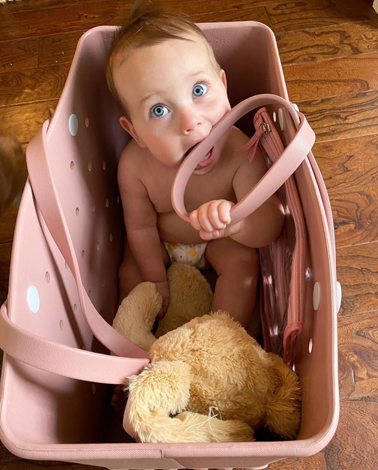 Merev strandtáska - Színes design és nagy kapacitás