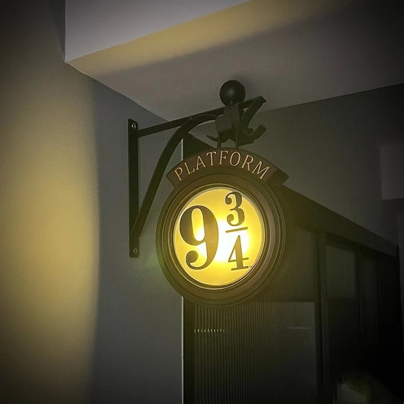 Vegglampe Dekorativ – Trollmannsuniverset og Vintage Stil