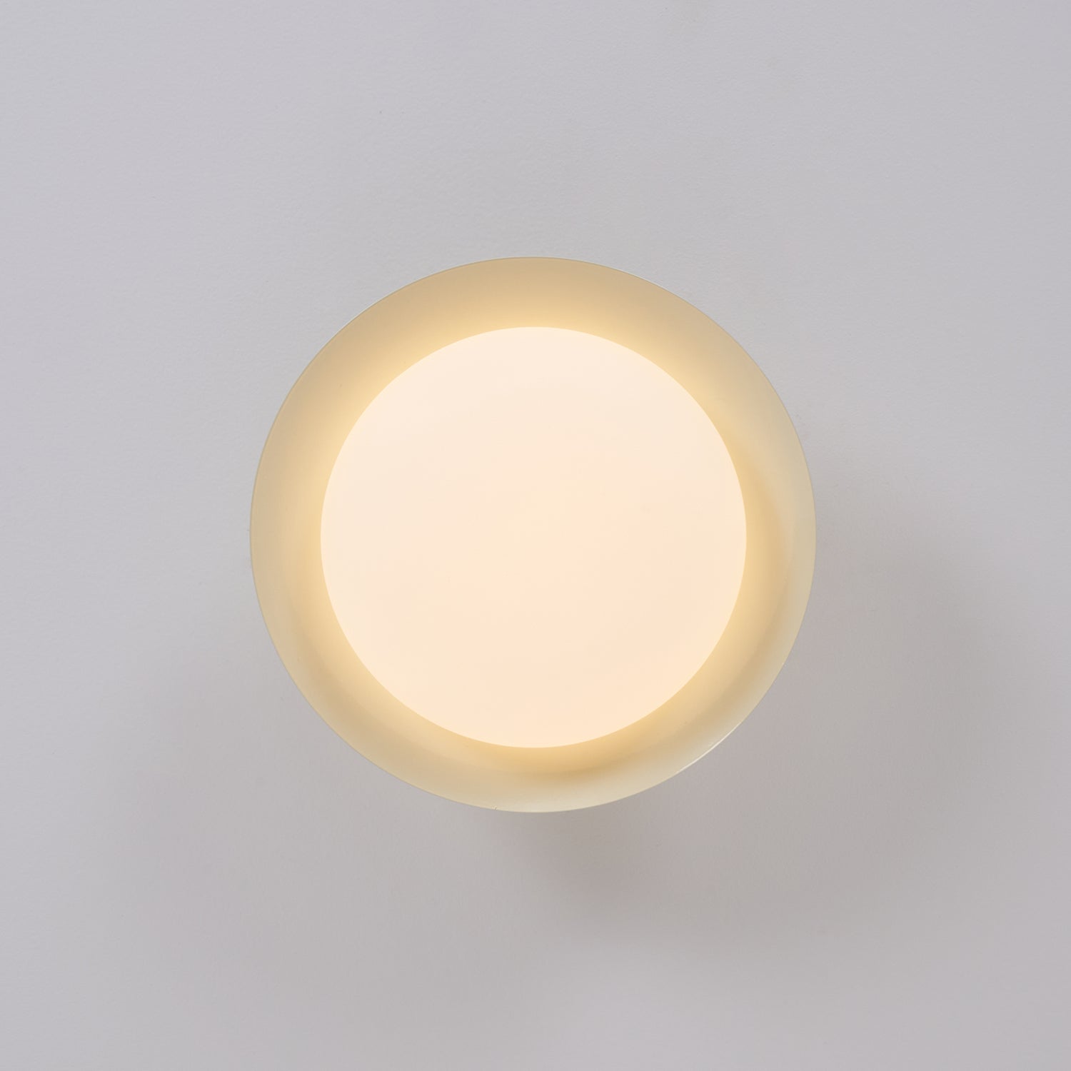 Candeeiro de teto redondo LED - Brilho natural e elegância discreta