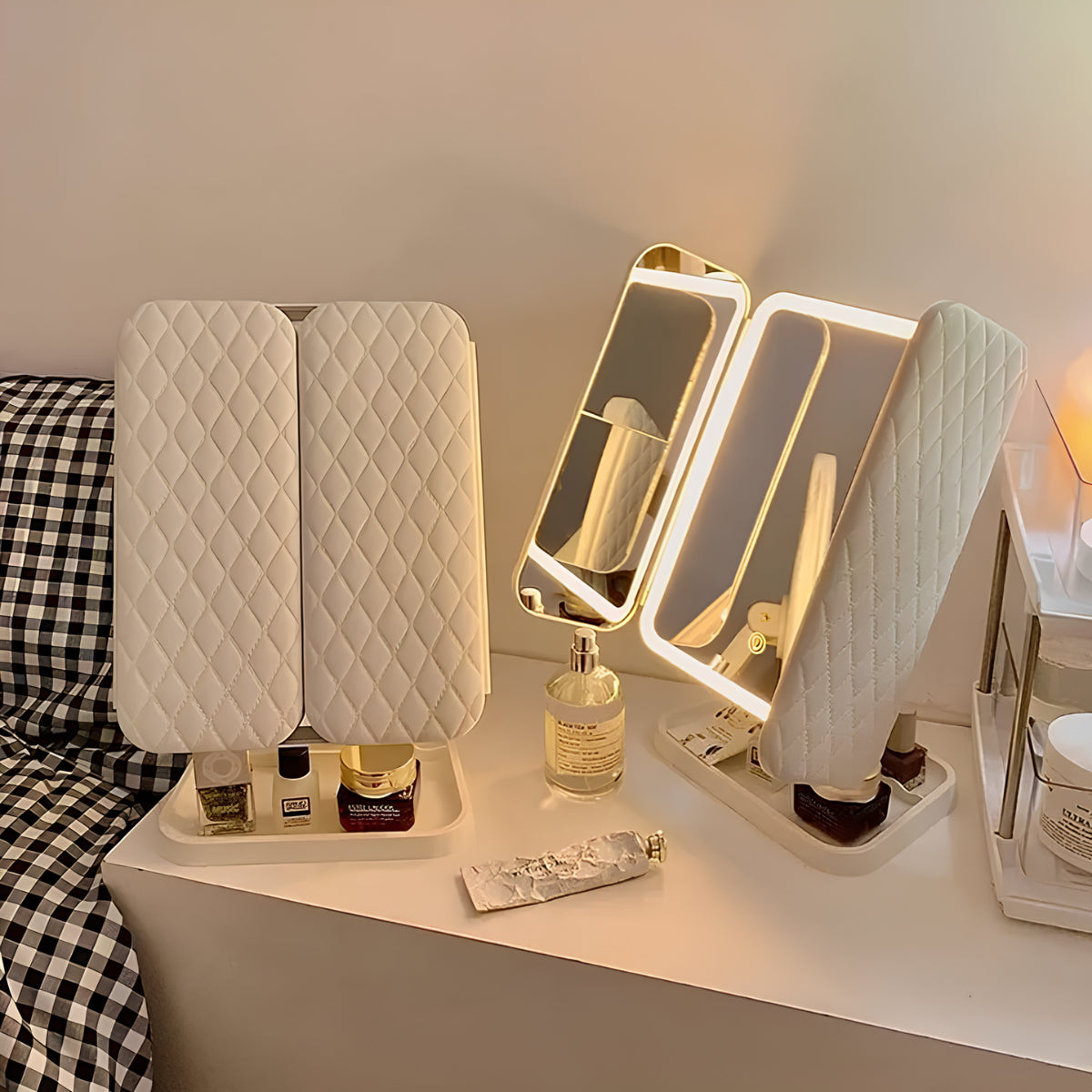 Miroir Intelligent — Éclairage LED Et Affichage Moderne