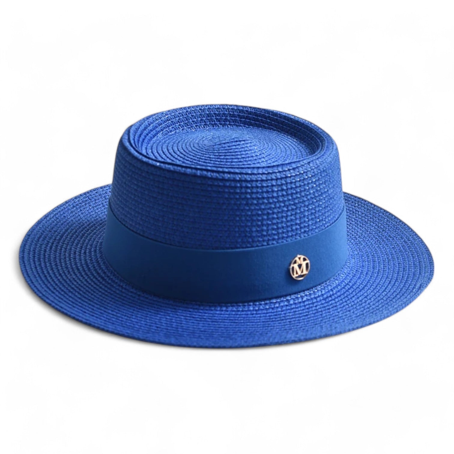 Klokkehatt i strå – Retro eleganse og solbeskyttelse