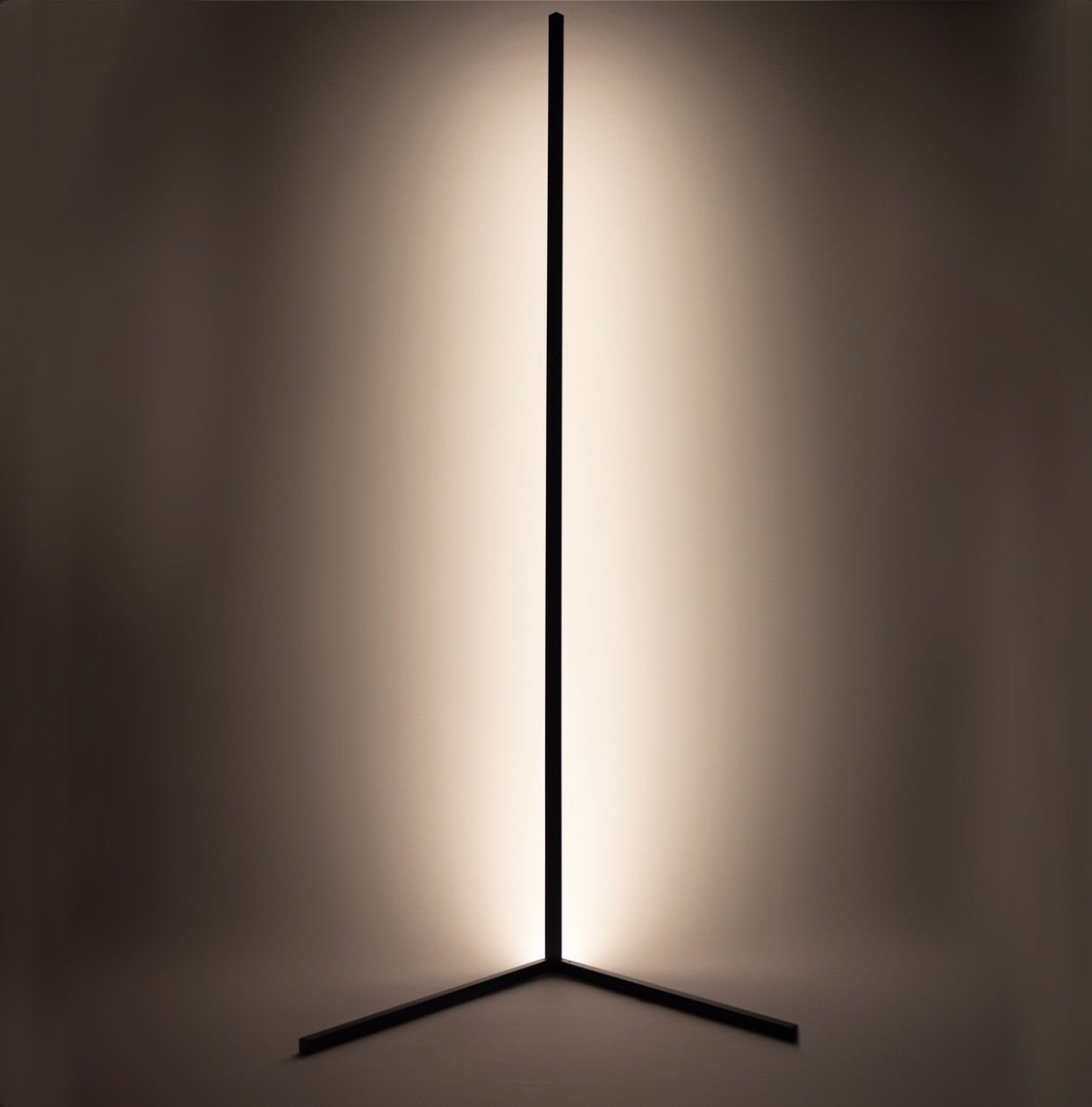 LED Hörnlampa – Stämningsbelysning och Minimalistisk Design