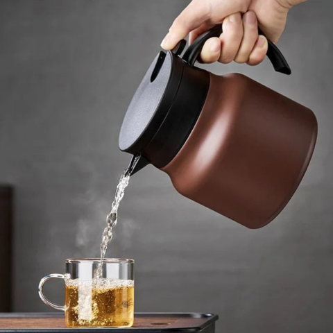 Isoleret teapot med integreret infuser og keramisk belægning – Bevarede smagsnuancer og moderne elegance