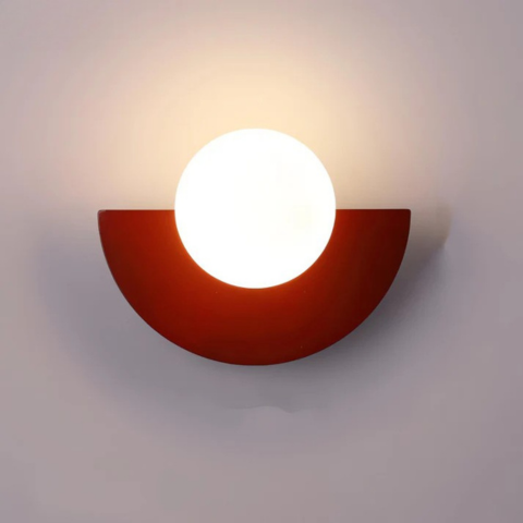 Nowoczesna Lampa Ścienna – Kształt Półokrągły I Łagodne Oświetlenie