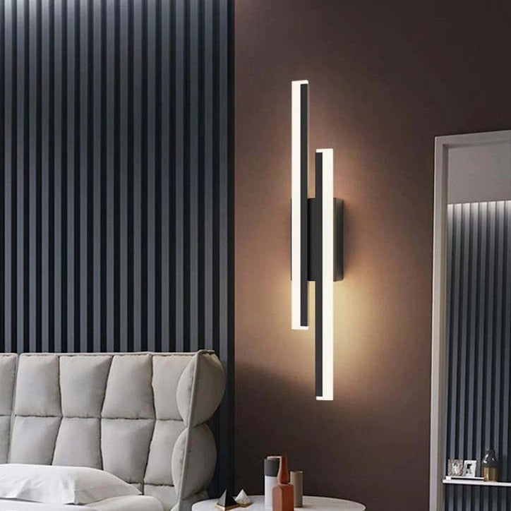 مصباح جداري LED - تصميم بسيط وإضاءة أنيقة