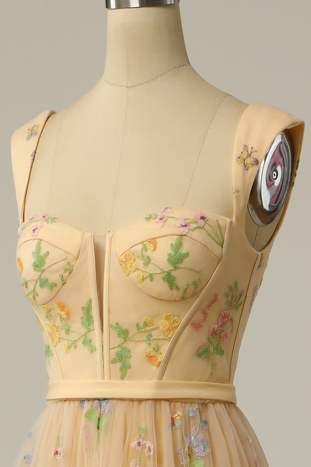 Élise | Robe De Bal Longue – Broderies Raffinées