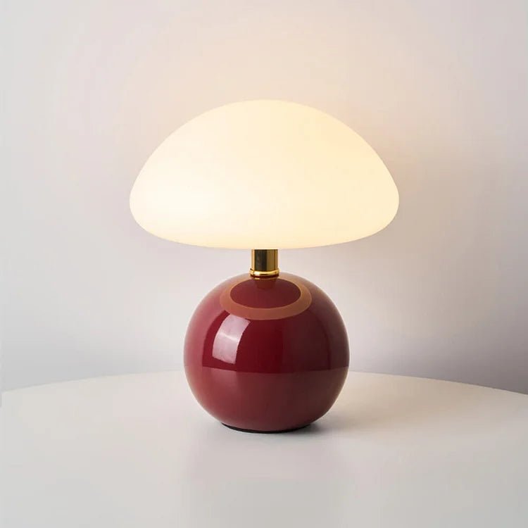 Stolová lampa v tvare huby – elegancia a originalita 