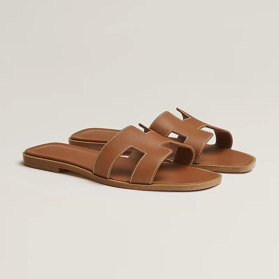 Brigitte | Moderne Flade Sandaler – Luftigt Design Og Urban Stil 