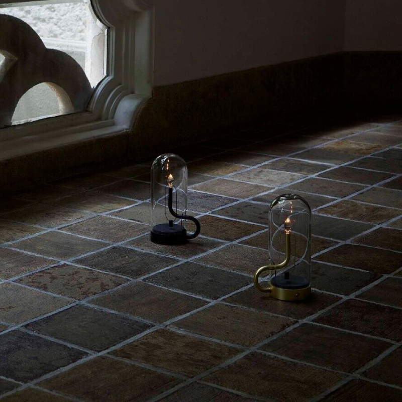 Tischlampe — Warmes Licht Flammeneffekt 