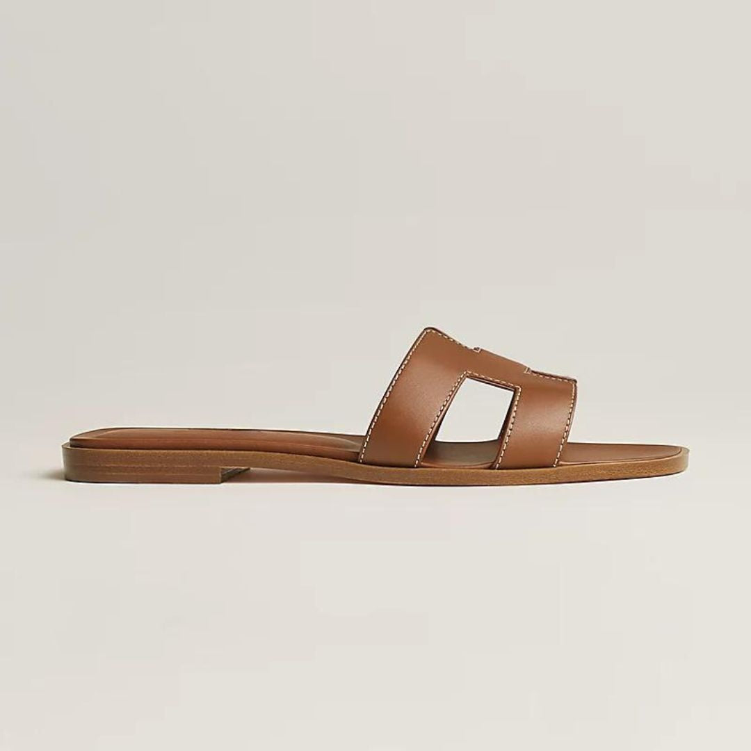Brigitte | Moderne Flade Sandaler – Luftigt Design Og Urban Stil 