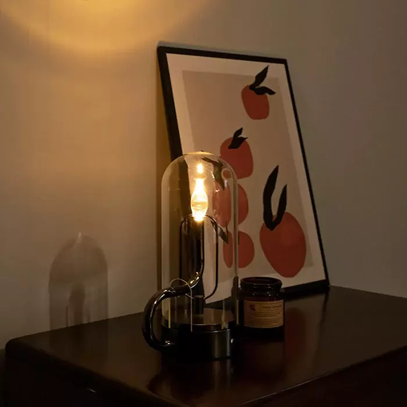 Tischlampe — Warmes Licht Flammeneffekt 
