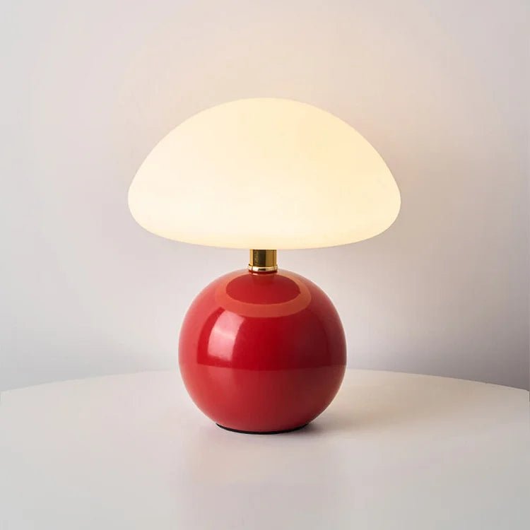 Stolová lampa v tvare huby – elegancia a originalita 