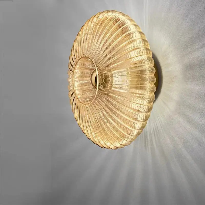 Elegant Vägglampa – Ljus och Sofistikerad Atmosfär 