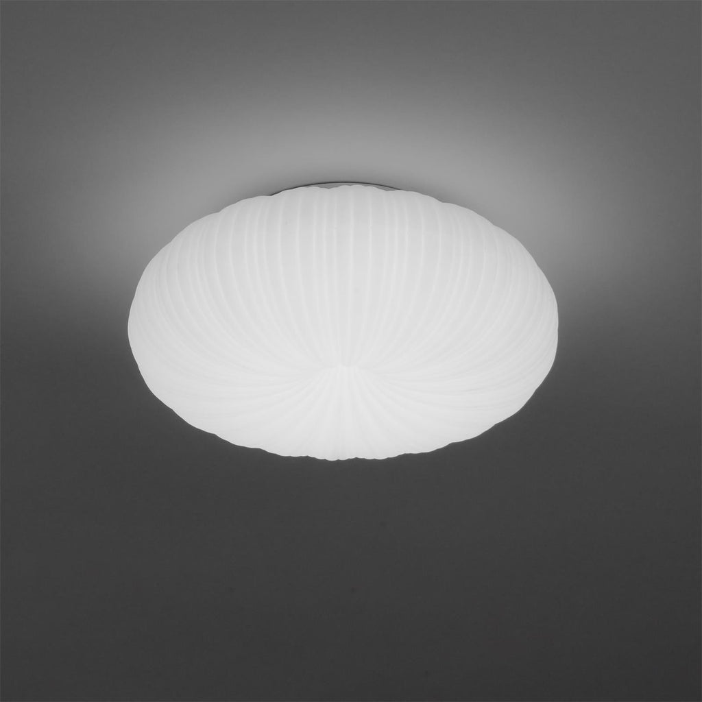 Elegant modern taklampa – justerbart ljus och personlig atmosfär 