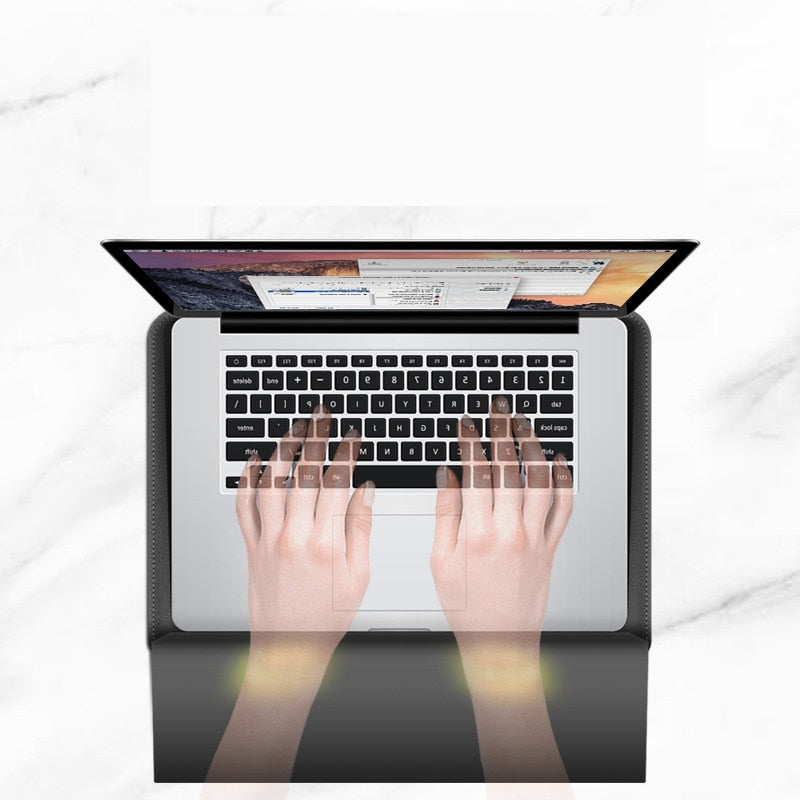 Computer Protection Case – Durable and Easy to Transport 