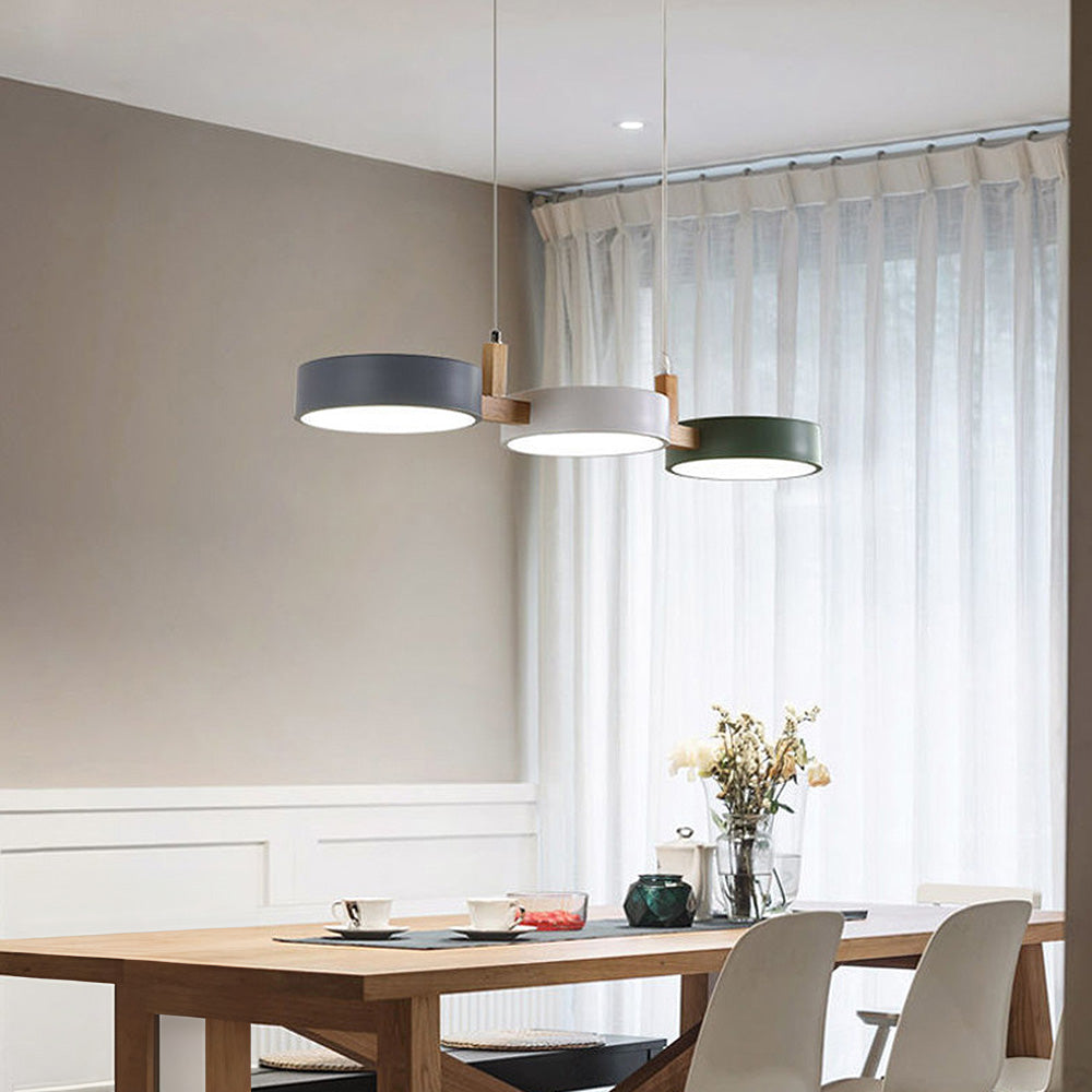 Candelabru Suspendat Modern Din Metal – Design Elegant Și Iluminat În Trend 