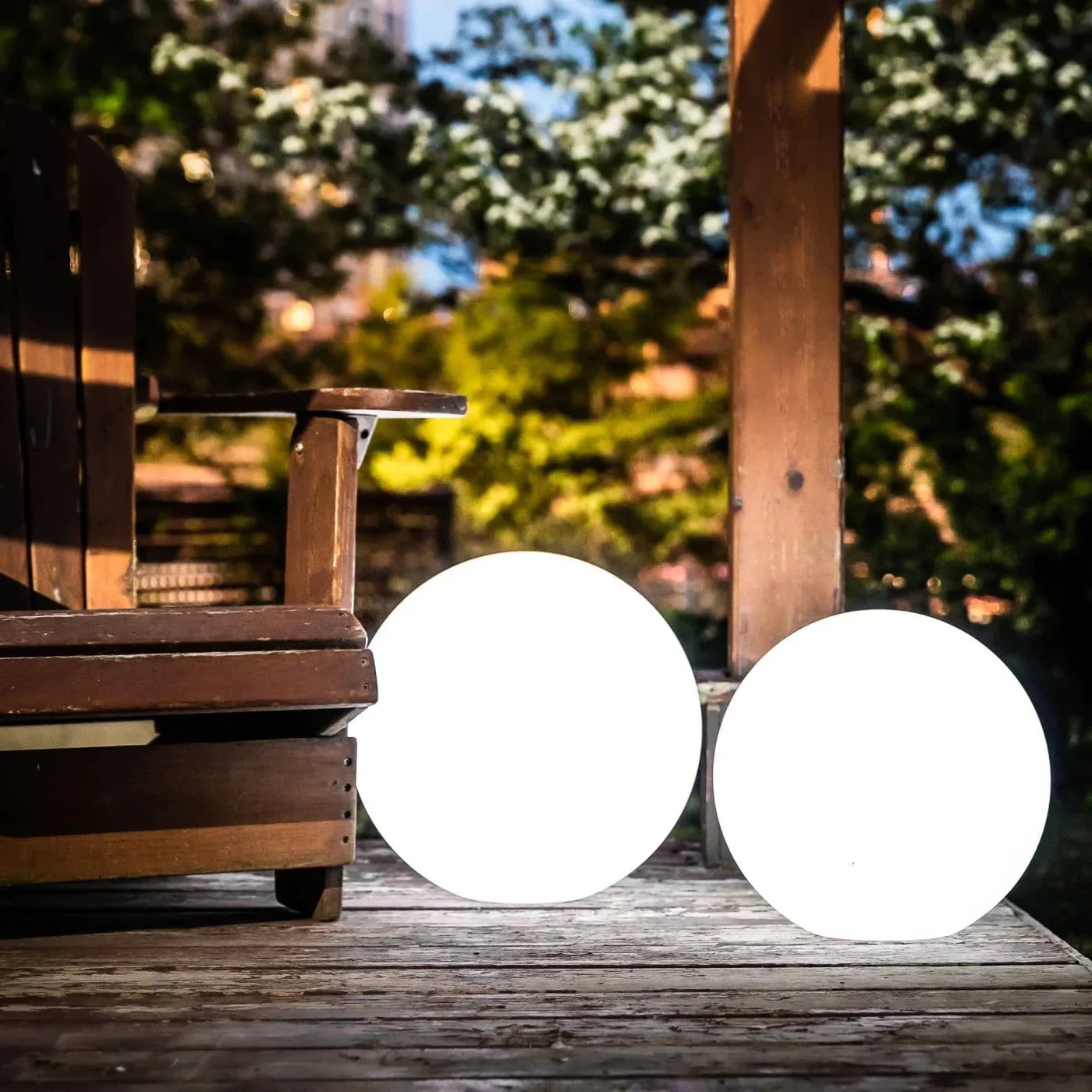 Lampada Sferica Esterna Senza Fili – Illuminazione Nomade ed Elegante 