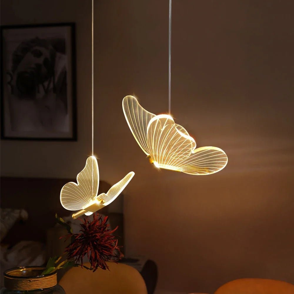 Luz Suspensa Borboleta – Elegância e Originalidade 