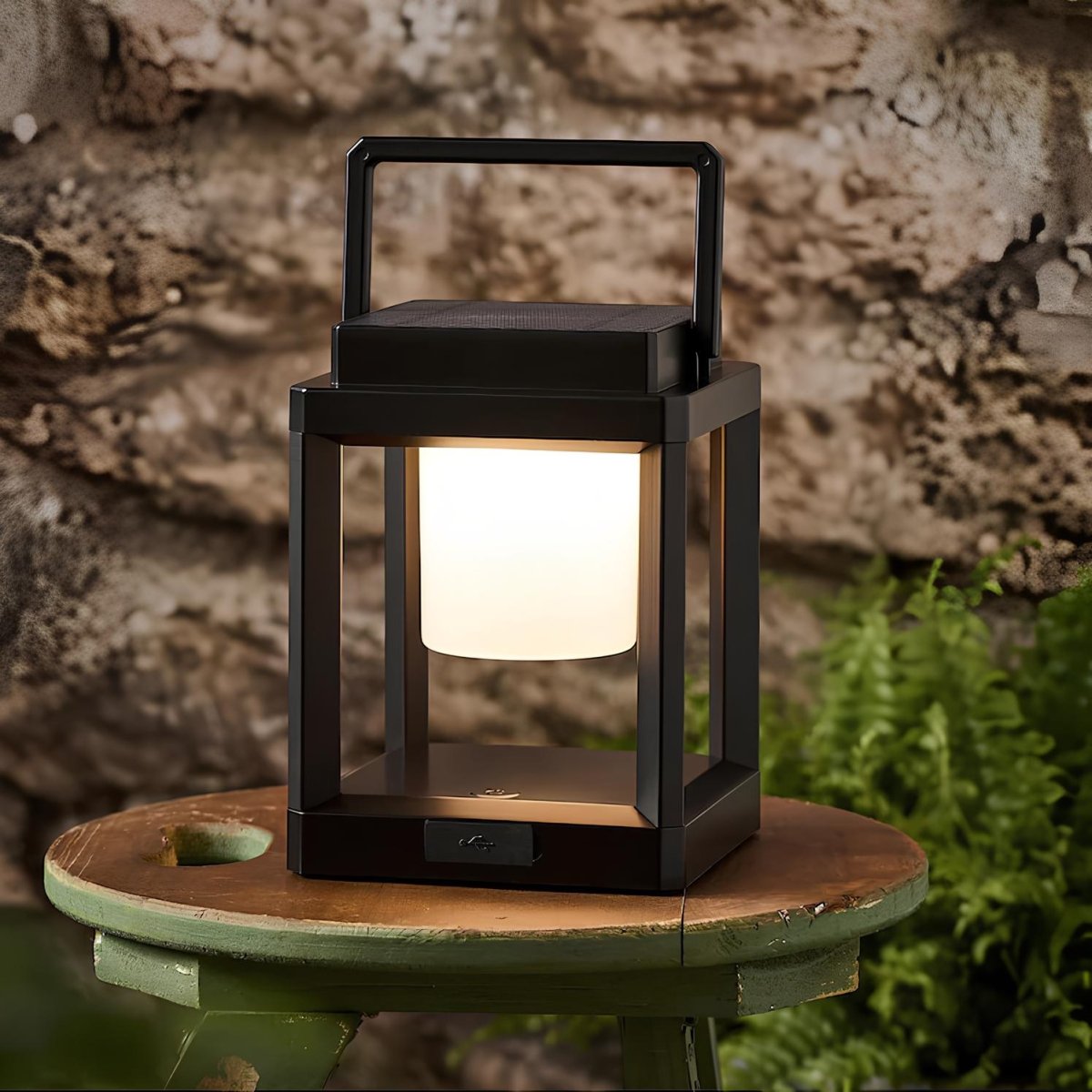Lanterna Solare Moderna – Illuminazione Elegante e Durevole 