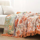 Böhmische Decke mit floralen Mustern und Fransen 