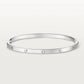 Bracciale Rigido – Finitura Argento e Stile Raffinato 
