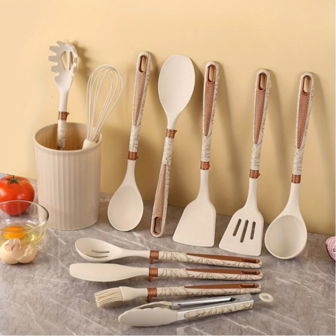 Silikon-Kochgeschirr-Set - Festigkeit, Flexibilität & Modernes Design