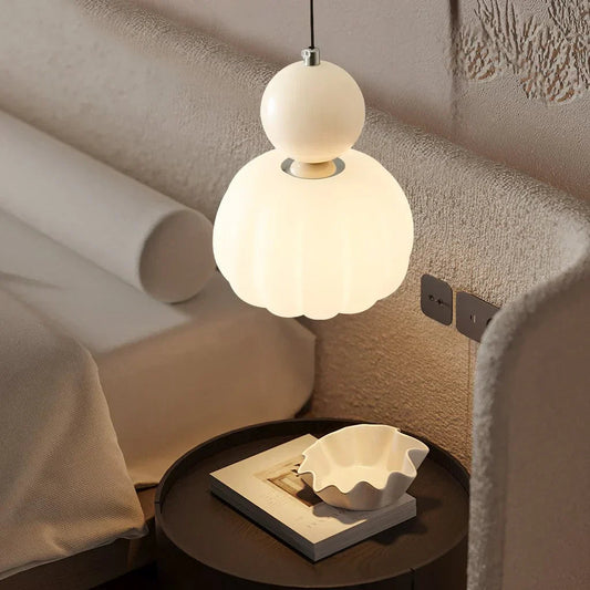 Lâmpada Suspensa Art Déco – Elegância Gráfica e Intemporal 