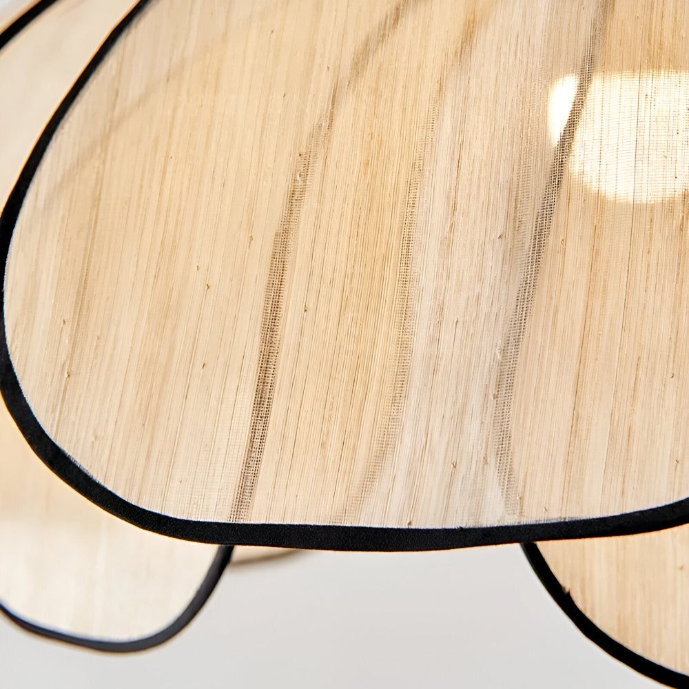 مصباح معلق أنيق من الخوص الطبيعي الأنيق - ديكور طبيعي وإضاءة متناغمة