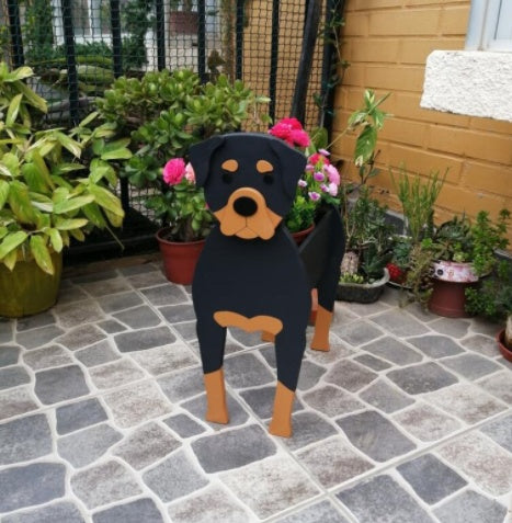 犬の形をしたオリジナルプランター 