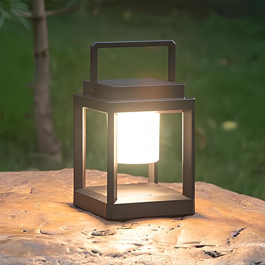 Moderní Solární Lampa – Elegantní a Trvanlivé Osvětlení 