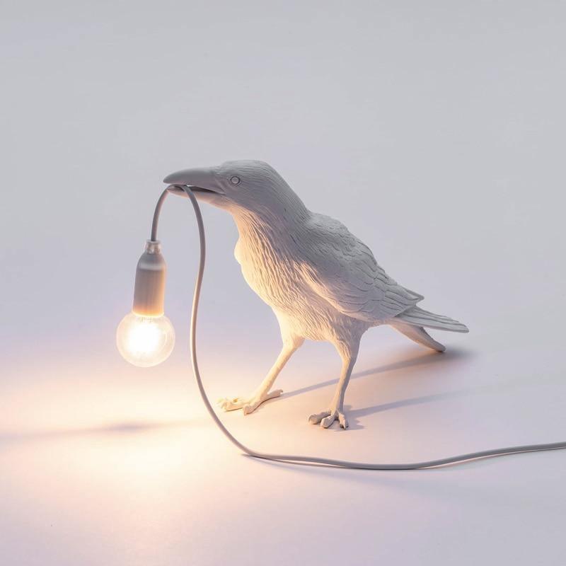 Dekoratívna lampa — Havran pre tajomnú atmosféru 