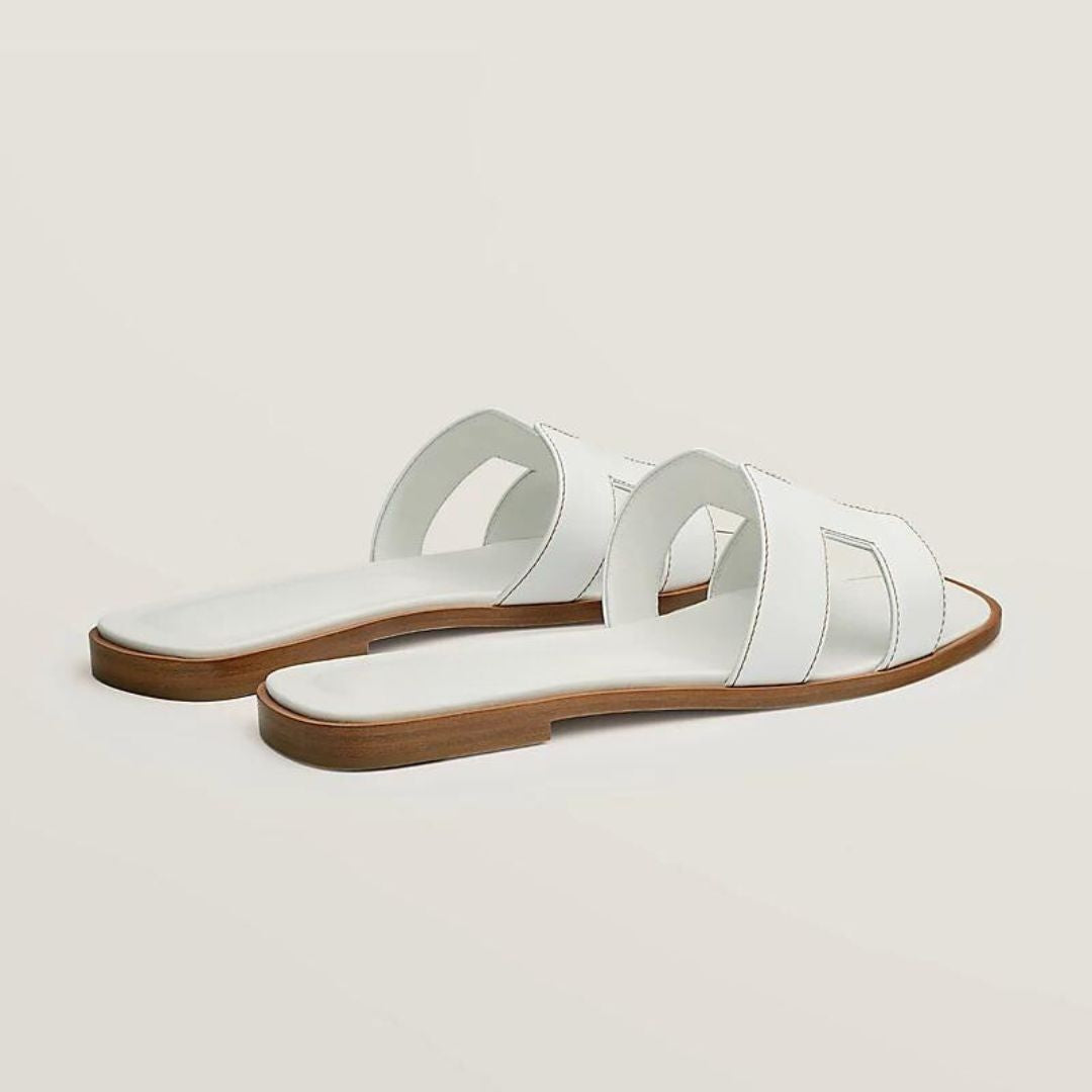 Brigitte | Moderne Flade Sandaler – Luftigt Design Og Urban Stil 