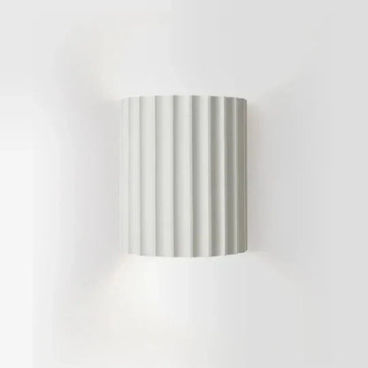 Moderne Vegglampe i Resin – Eleganse og Originalitet 